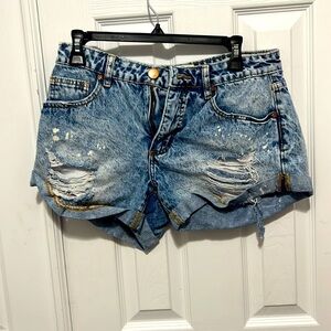 Denim shorts - US 6
